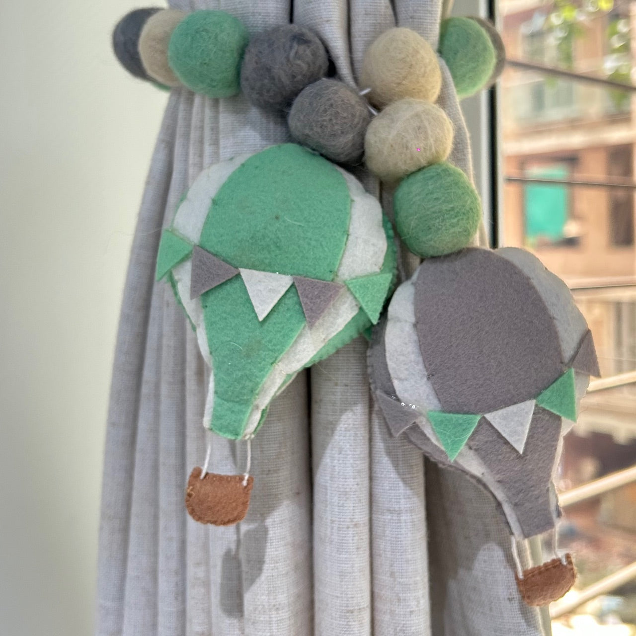 Hot Air Balloon Adventure - Curtain Tie