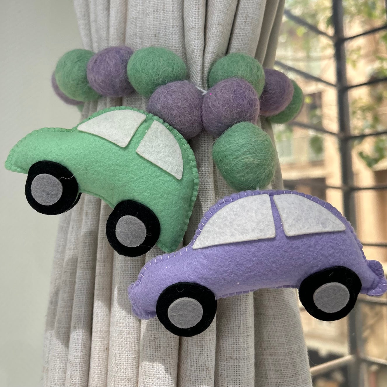 Vintage Vroom - Curtain Tie