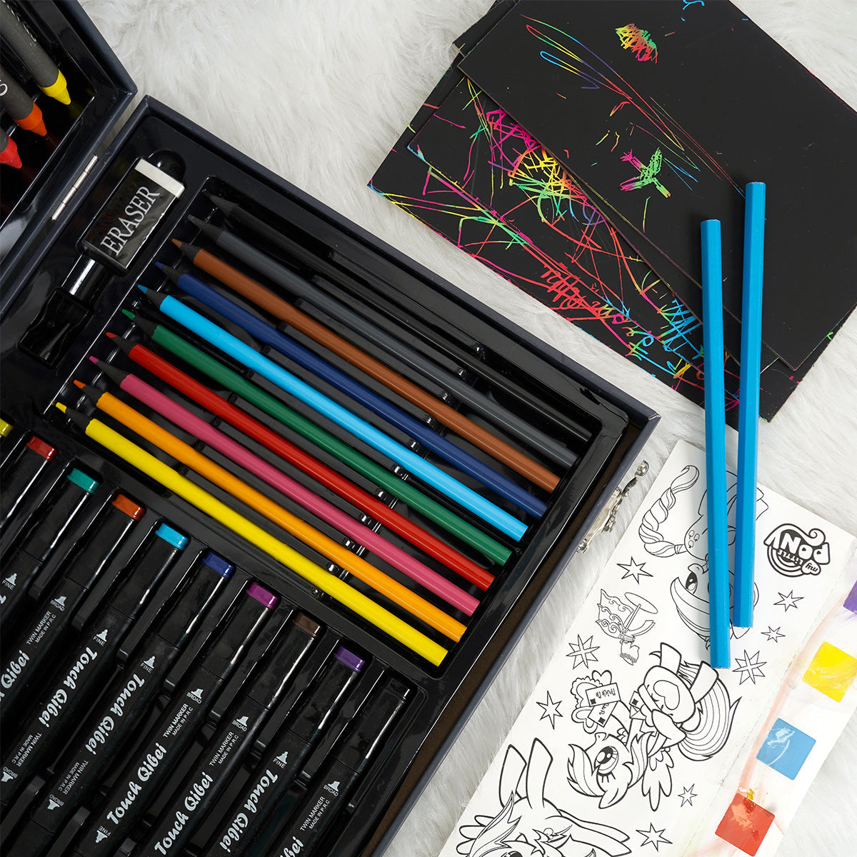 67 pieces colouring set