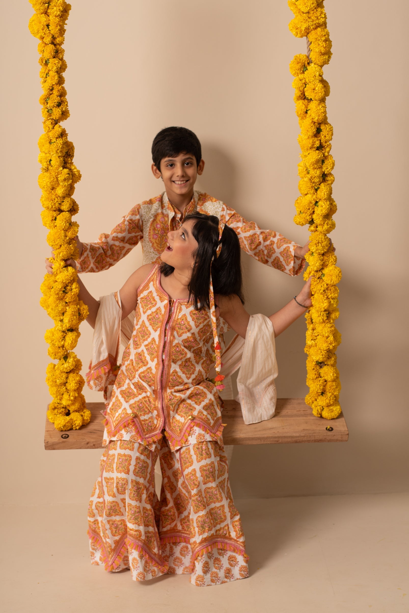 Chandan Parandi - Hair Accessory