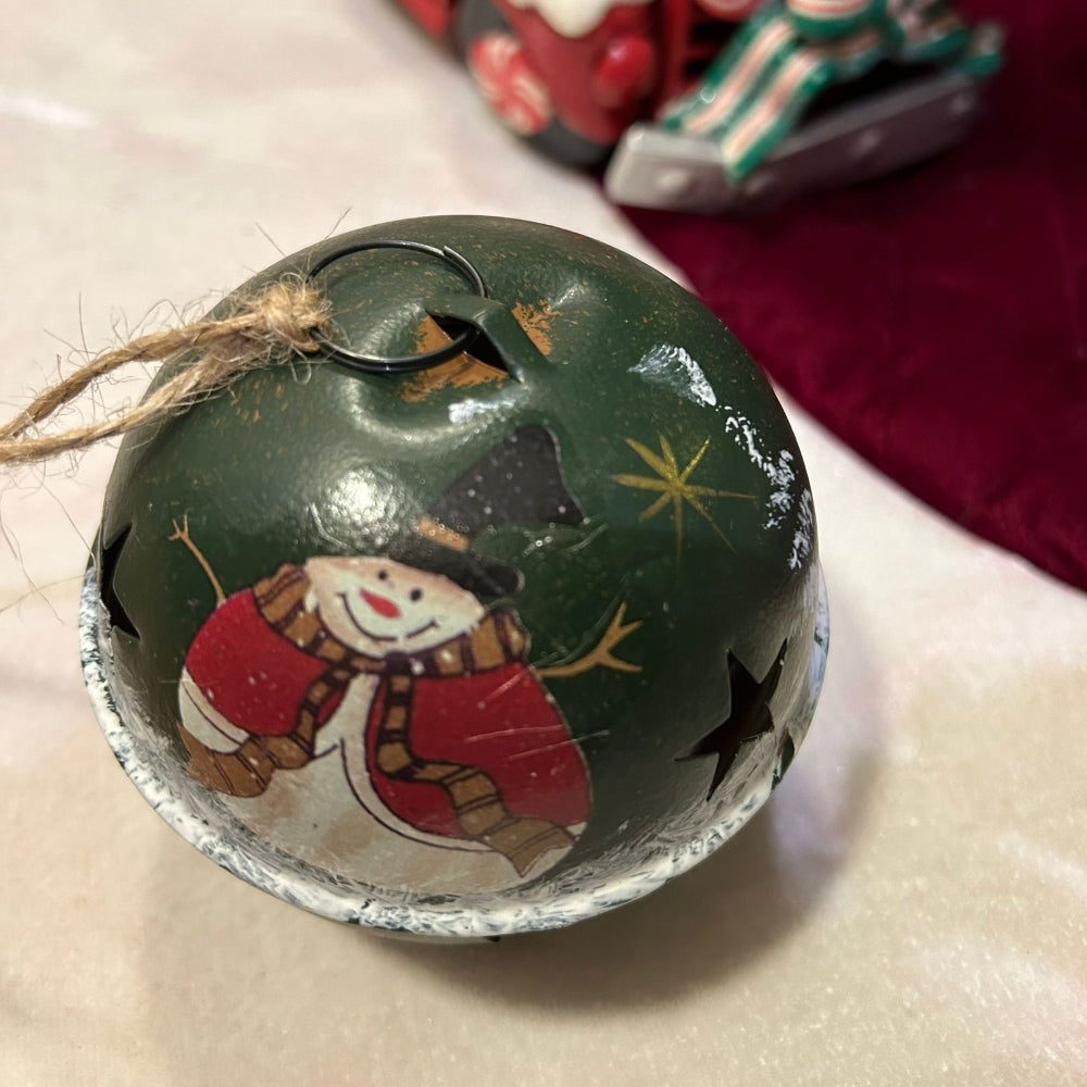 Evergreen Snowbell Bauble