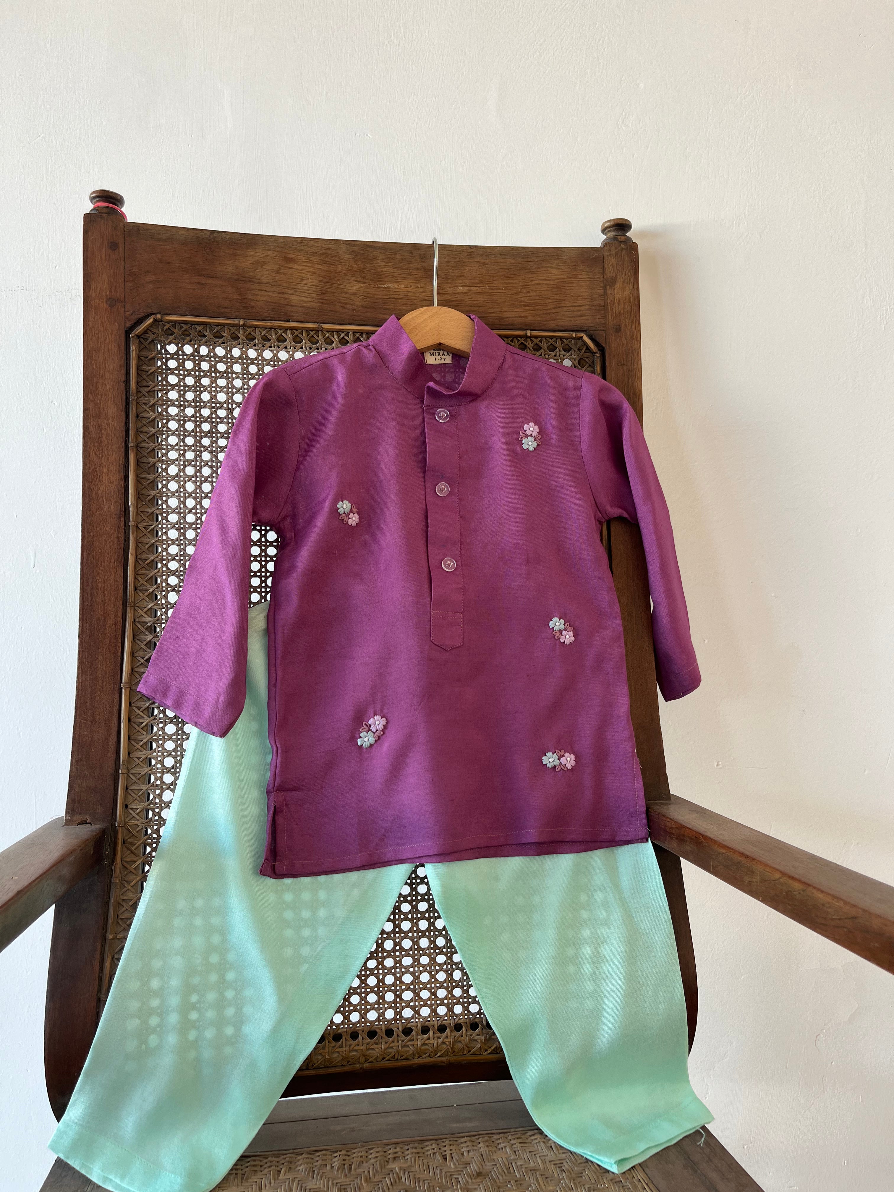 Asvah Kurta Set