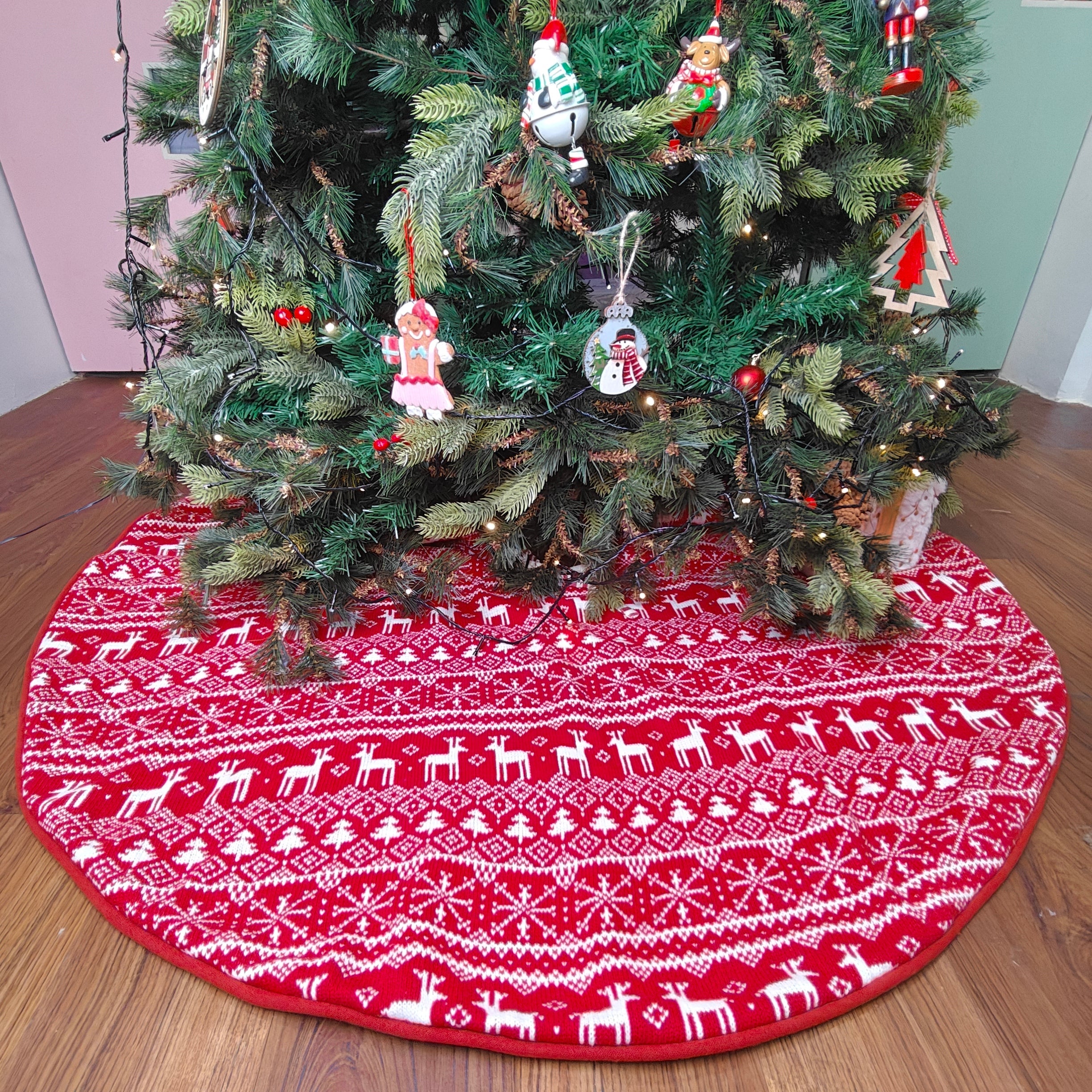 48" Tree Skirt - Nordic Reindeer Knit