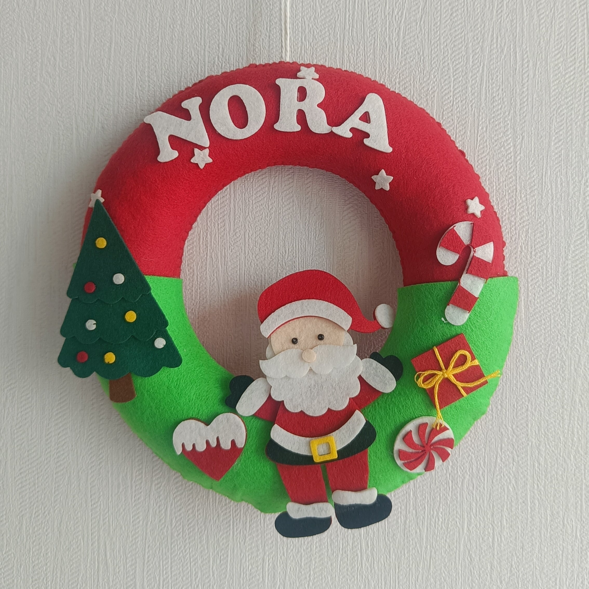 Santa’s Holiday Roundup Wreath Name Hanging