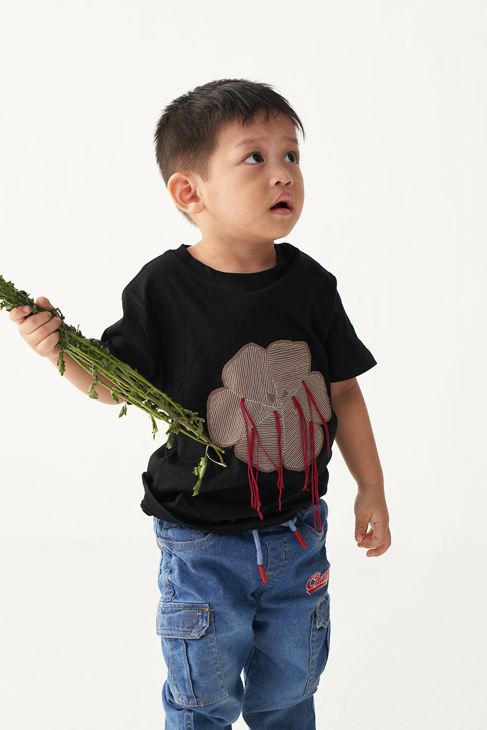 FLORAL FRINGE BLACK T-SHIRT