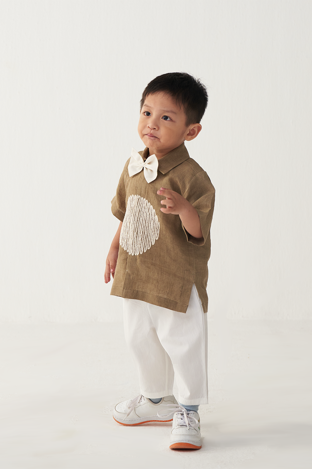EMB. CIRCLE SHIRT