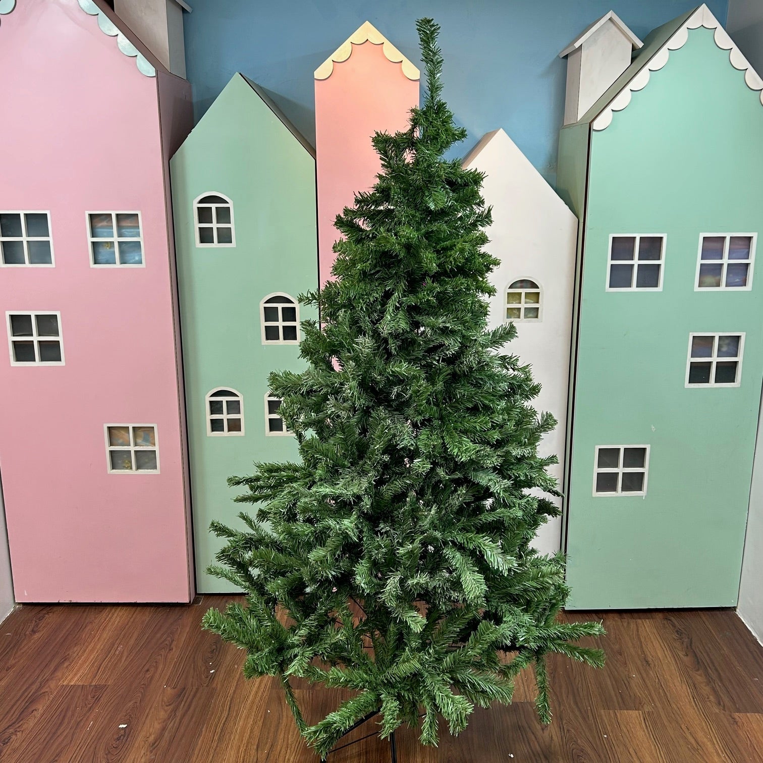 Alpine Green Luxe Christmas Tree - 6 ft