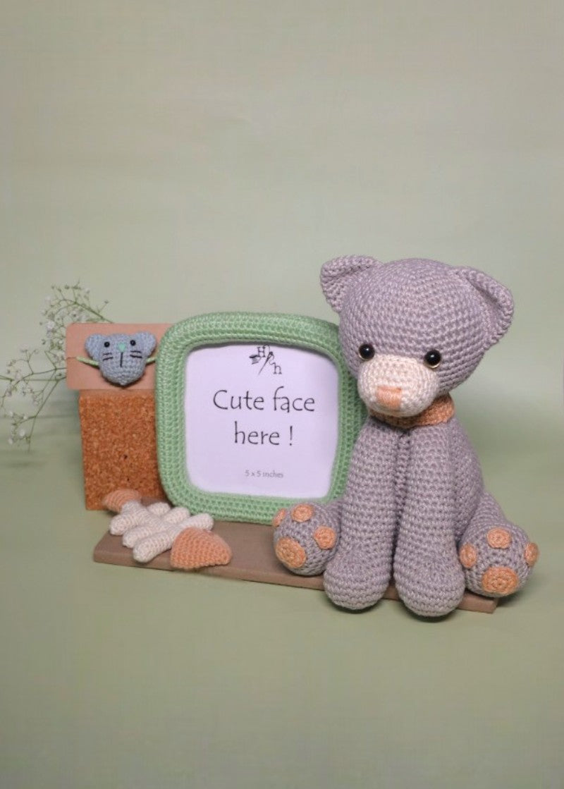Kitty Kisses handmade crochet rakhi by Haute By Hand – Raksha Bandhan gift India