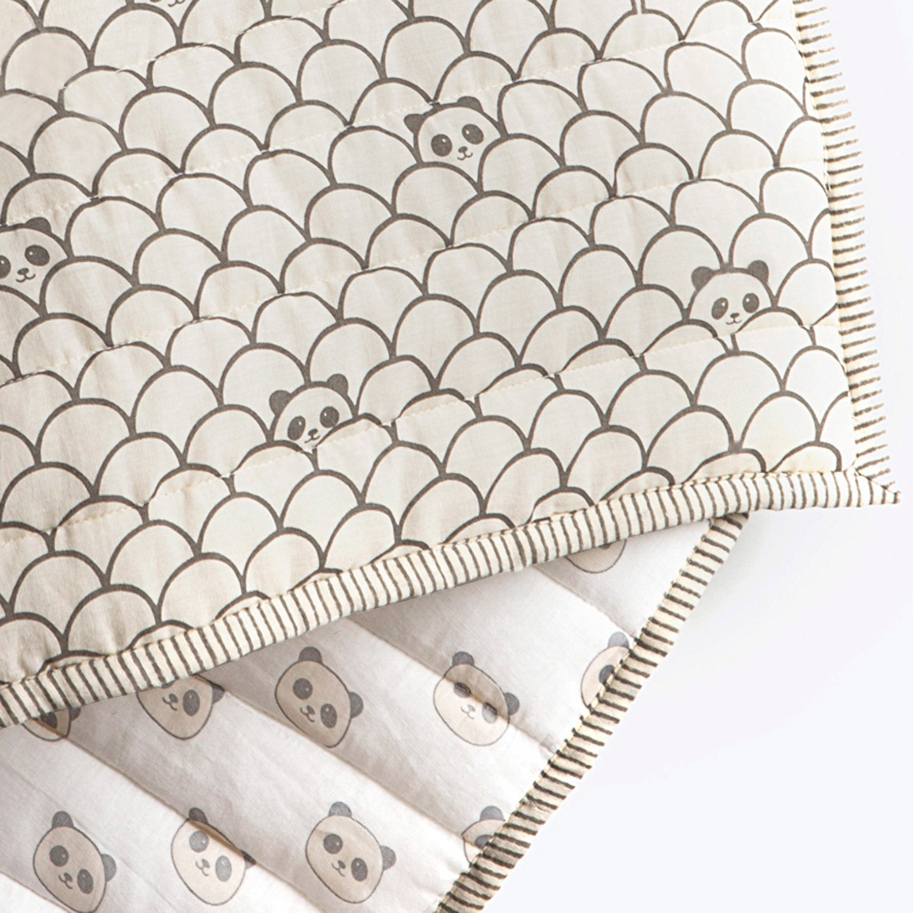 Organic Cotton Quilt - Peekaboo Panda