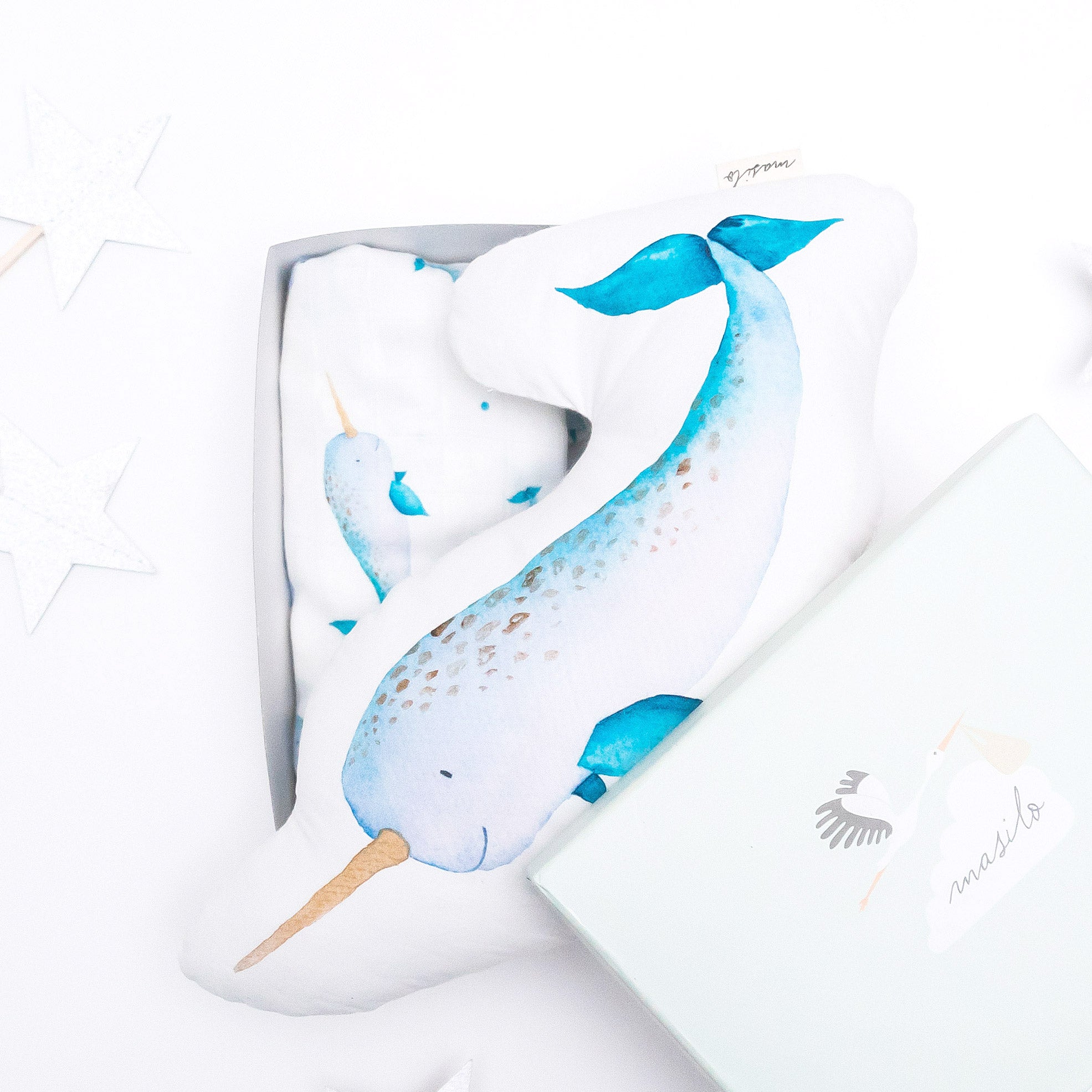 Cuddle & Bundle Box – Believe in Narwhals