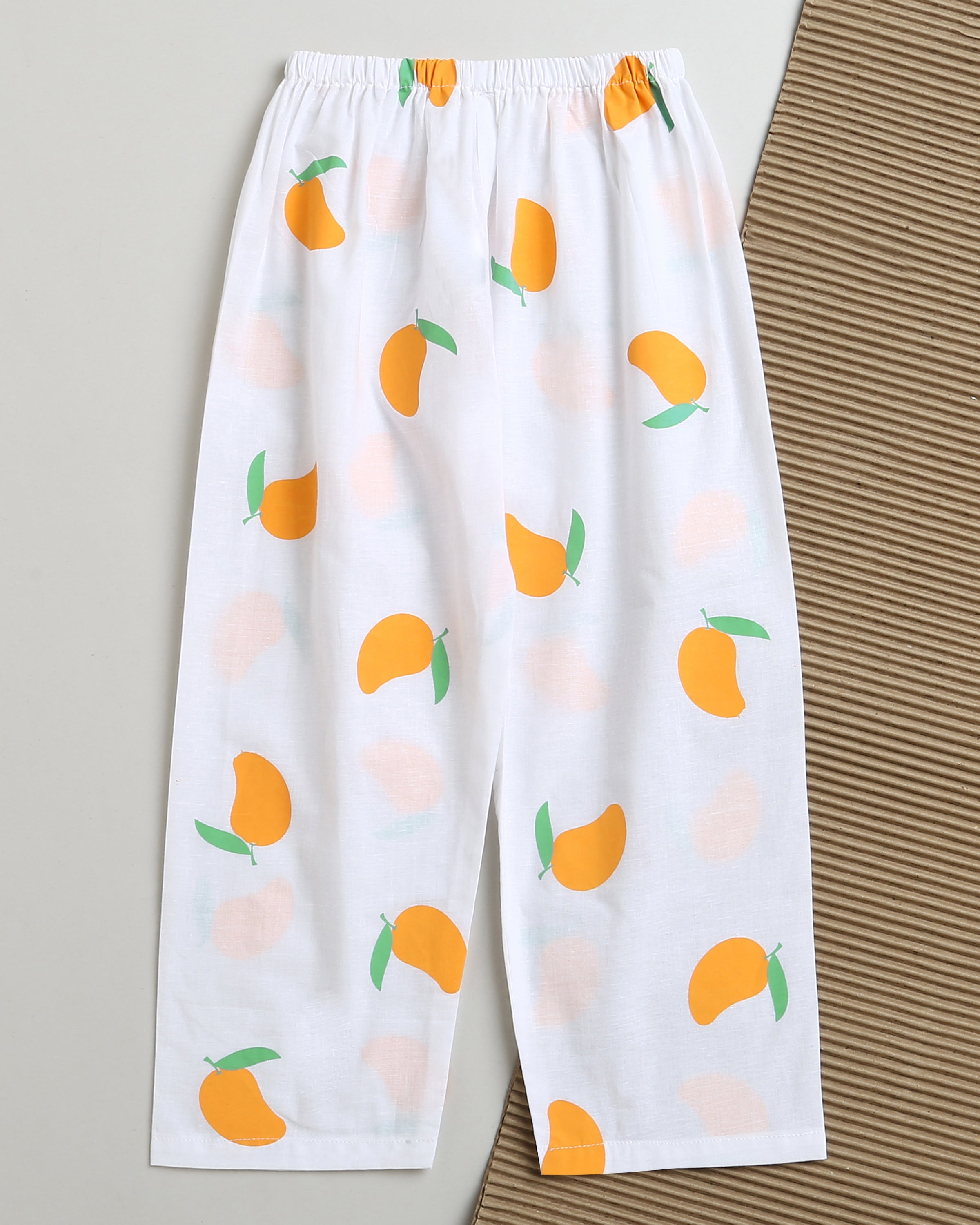 A Juicy Mango - Unisex Nightwear