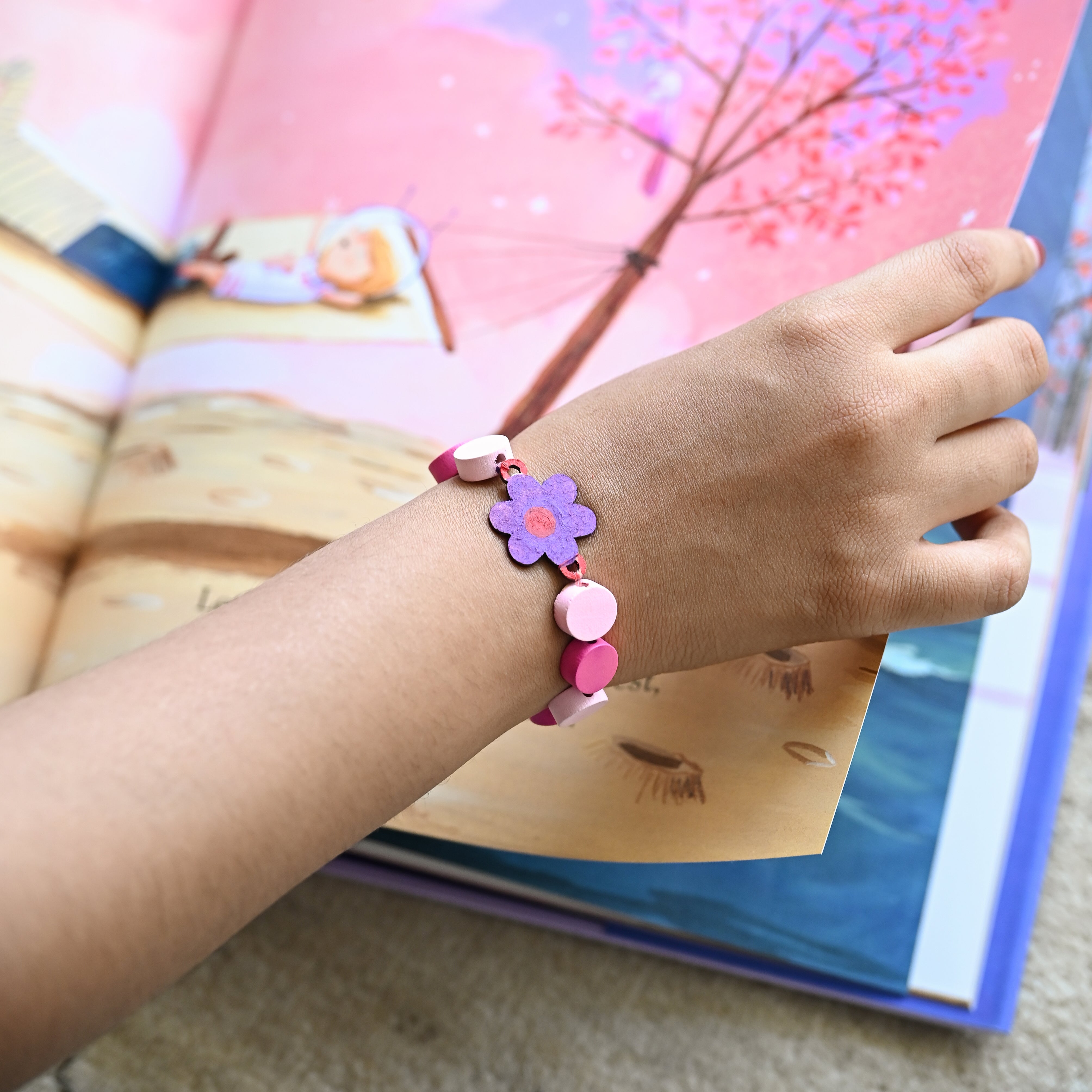 Beaded Flower Bracelet - Mini Craft