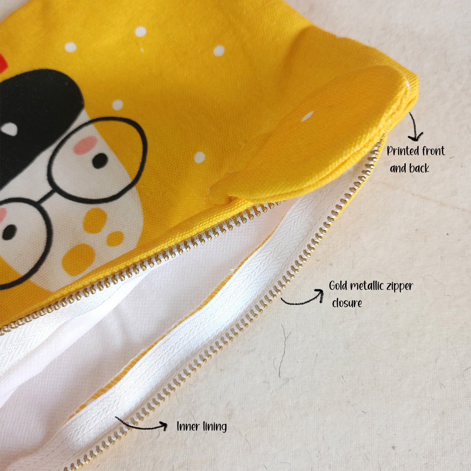 Moody Giraffe Pouch