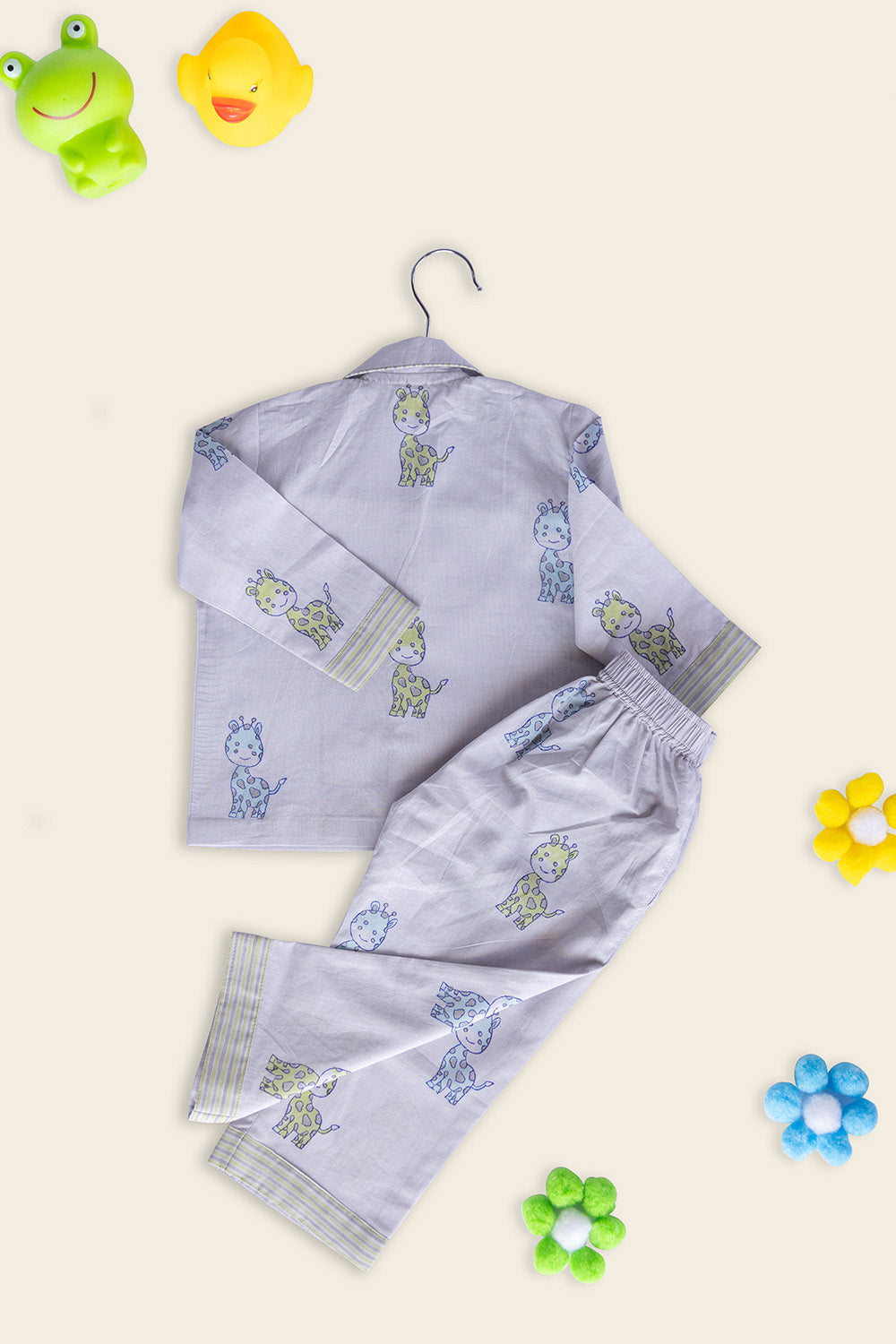 Grey Giraffe Kids Night Suit - Totdot