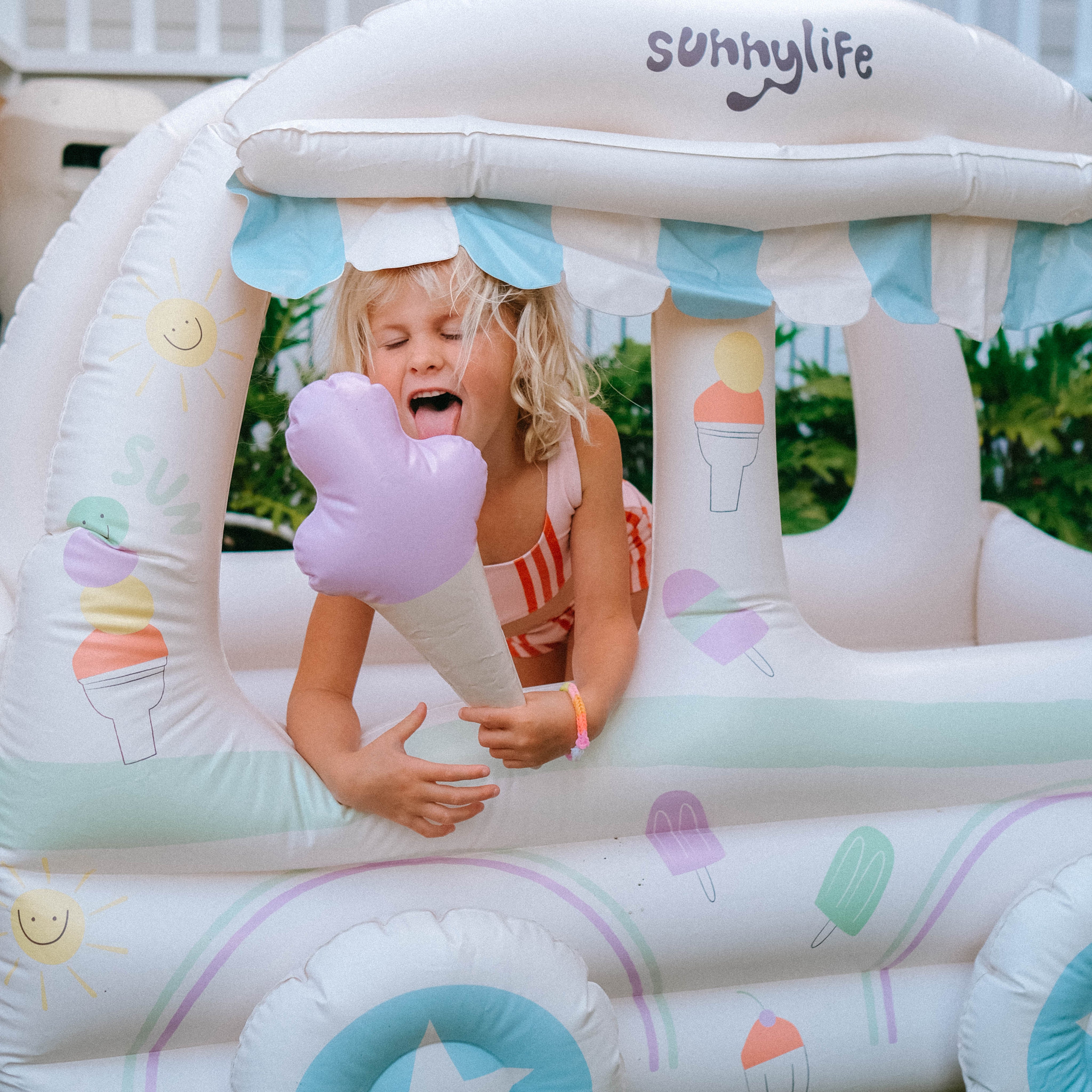 Inflatable Cubby Summer Sundae Multi - Totdot