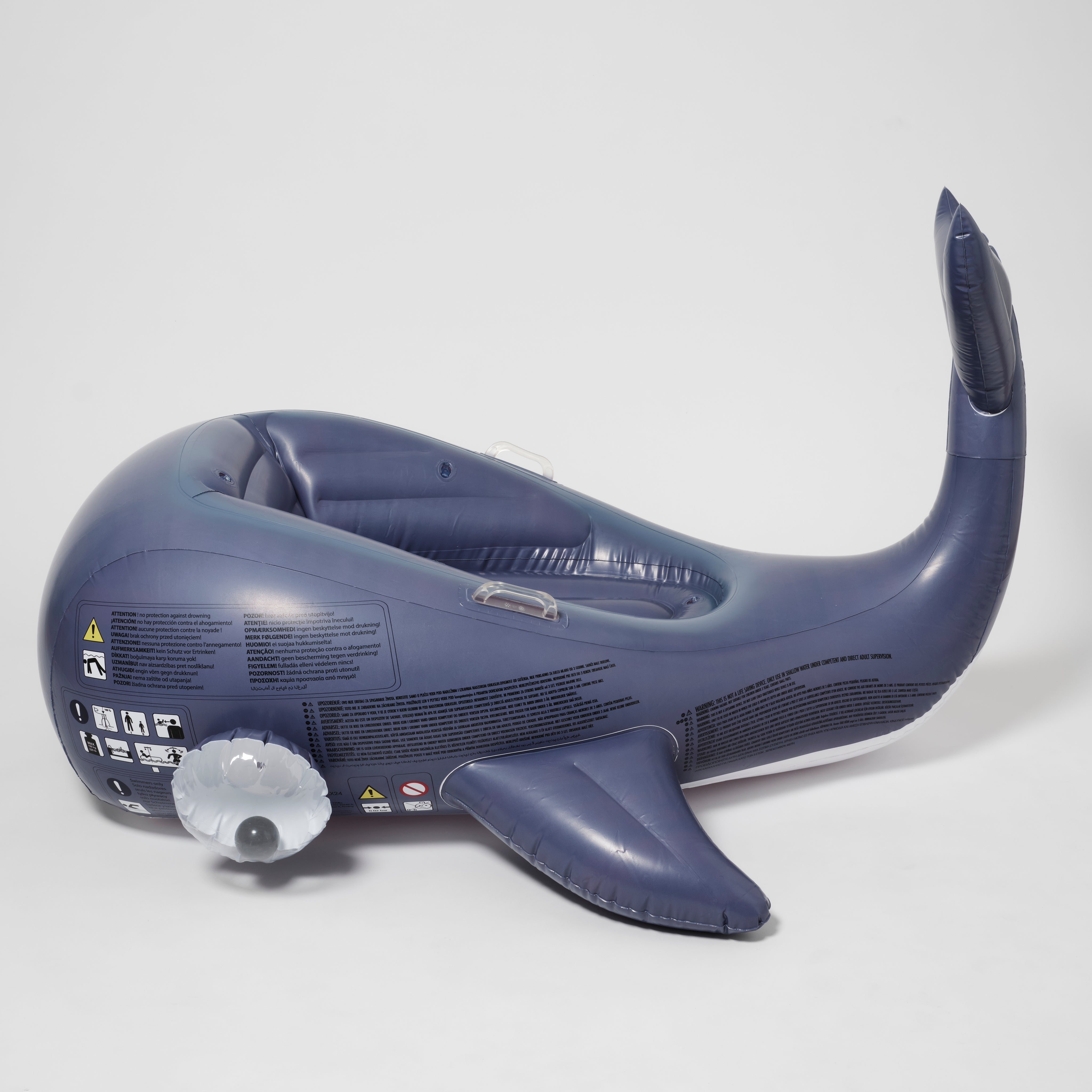 Luxe Ride-On Float Moby Dick Navy - Totdot