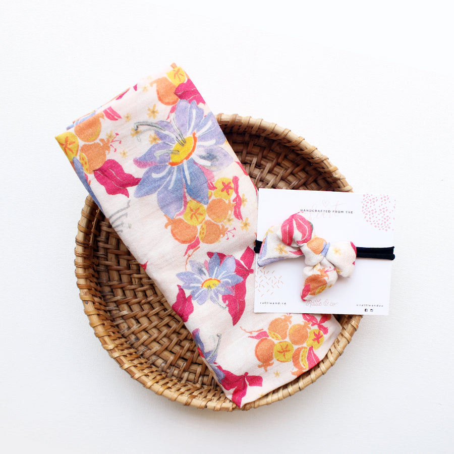 Dream in Flowers - Swaddle + Bow Headbands Set - Totdot