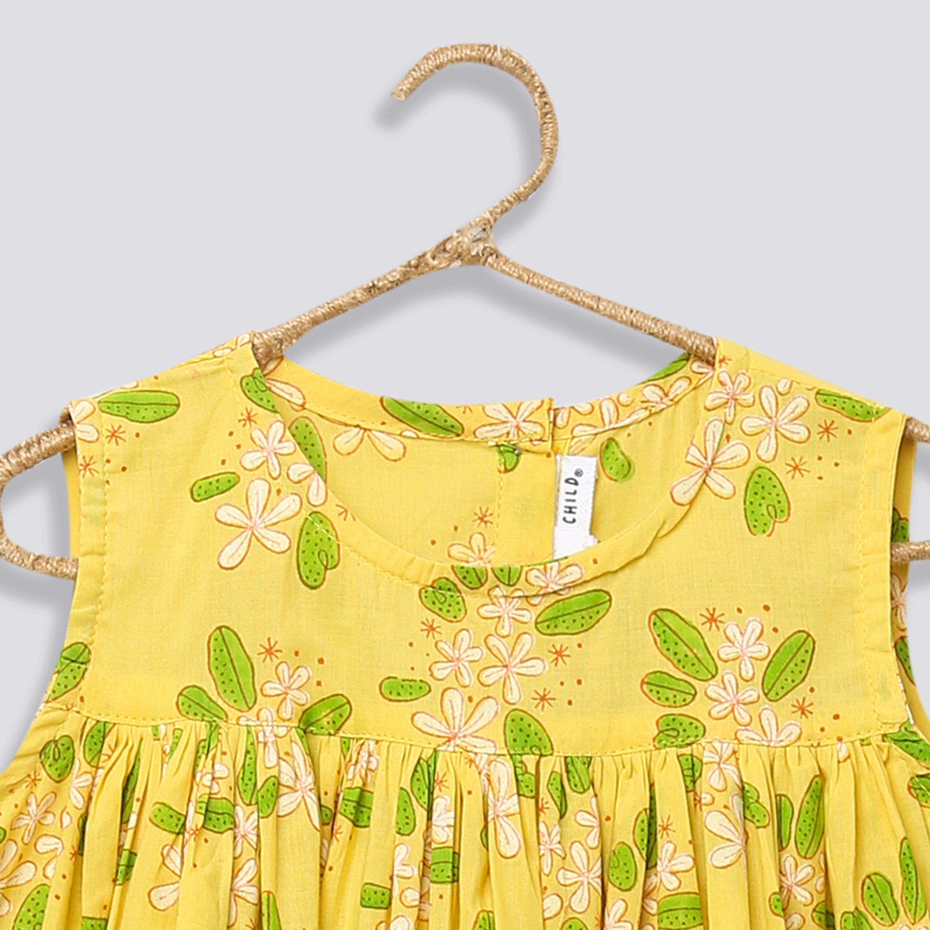 A Bunch of Frangipani' - Flared Dress - Totdot