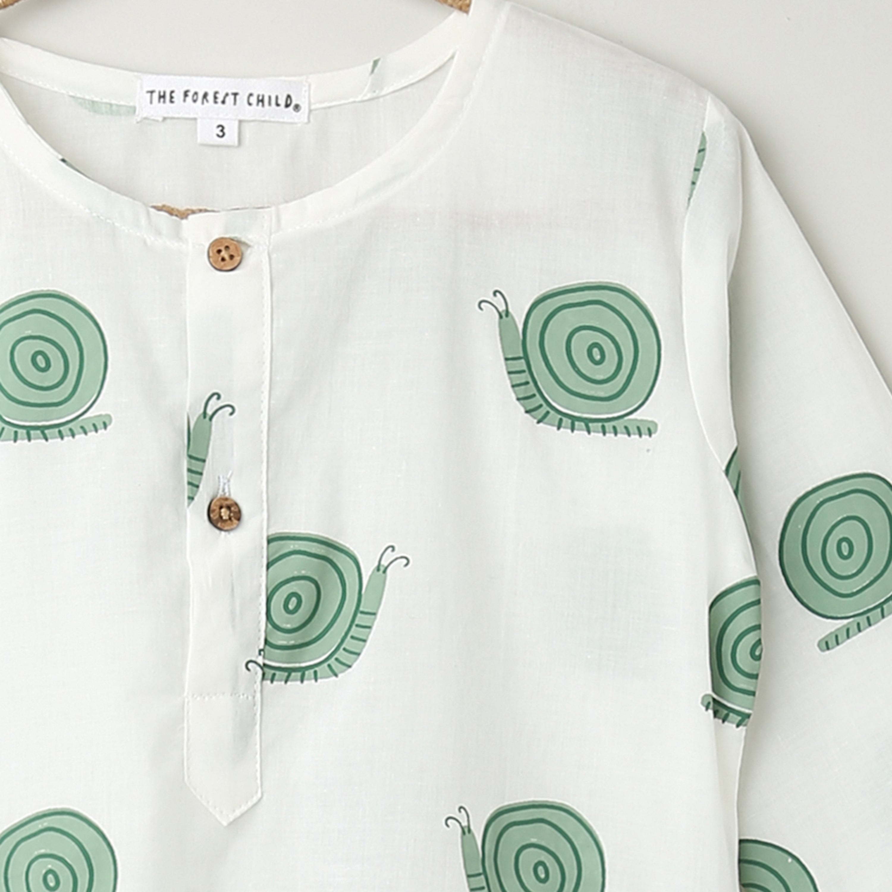 A Walk of Snails' Kurta Pyjama Set