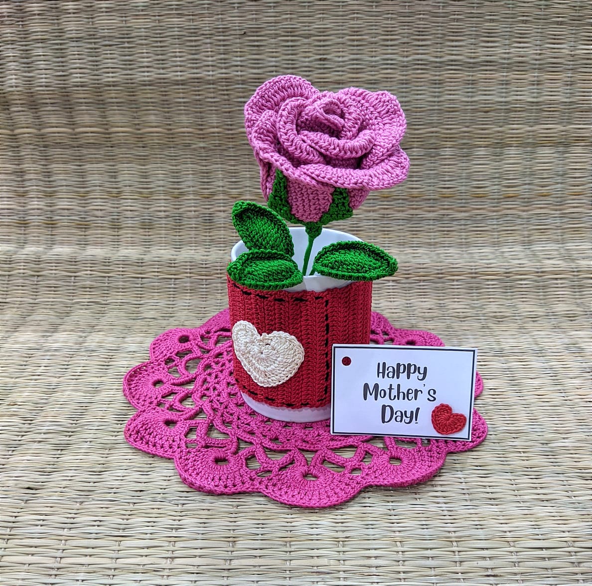 Blossoming Beauties : Handcrafted Crochet Roses Happy Threads