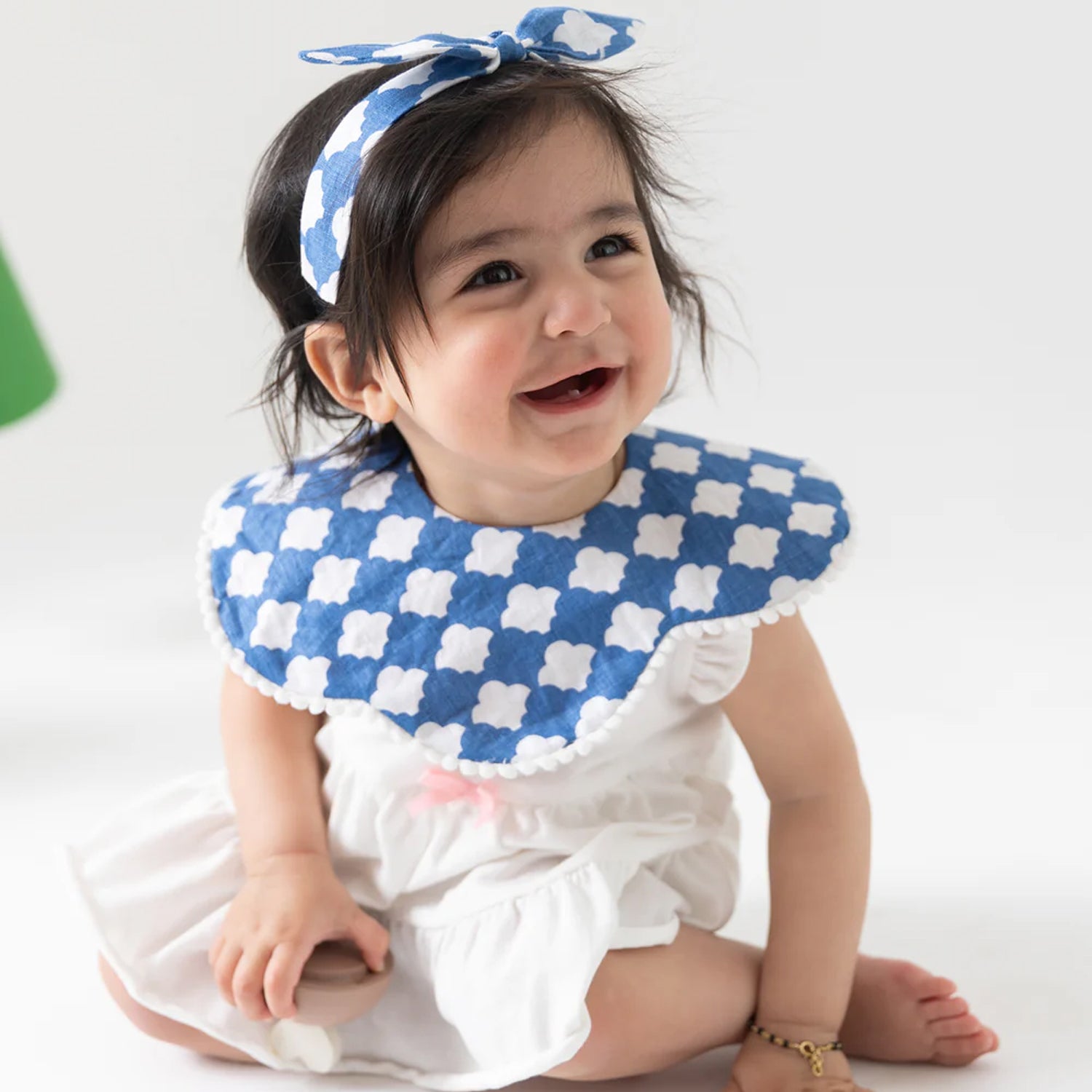 Seas The Day Bib + Bow Set