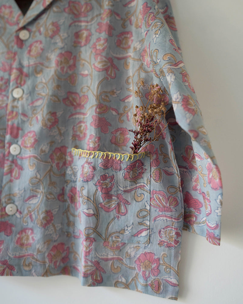 Cloud drift shirt in sky blue butterfly - Totdot