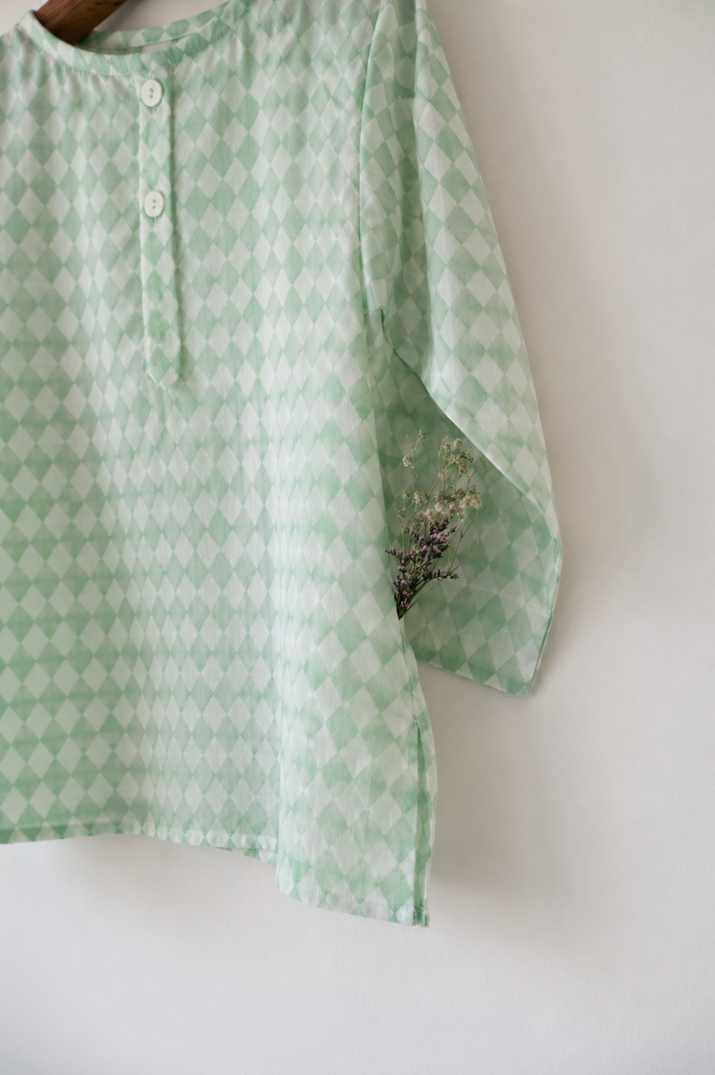 Sleepover party kids unisex kurta in sage green rhombus - Totdot