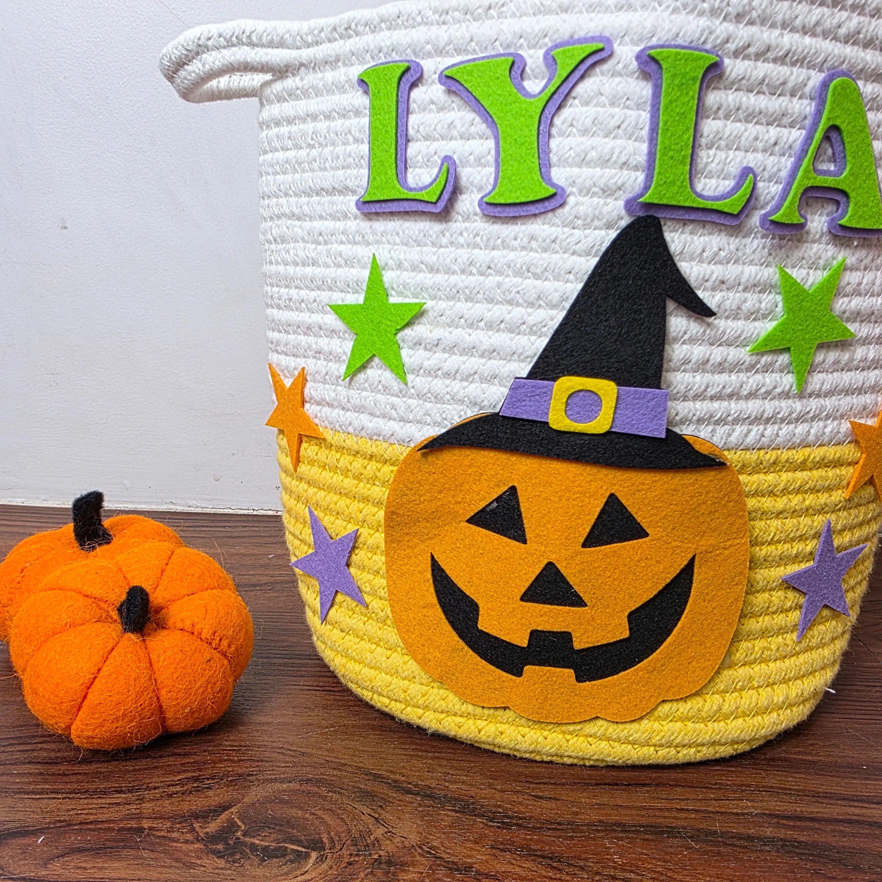 Trick-or-Treat Basket – Magic Pumpkin