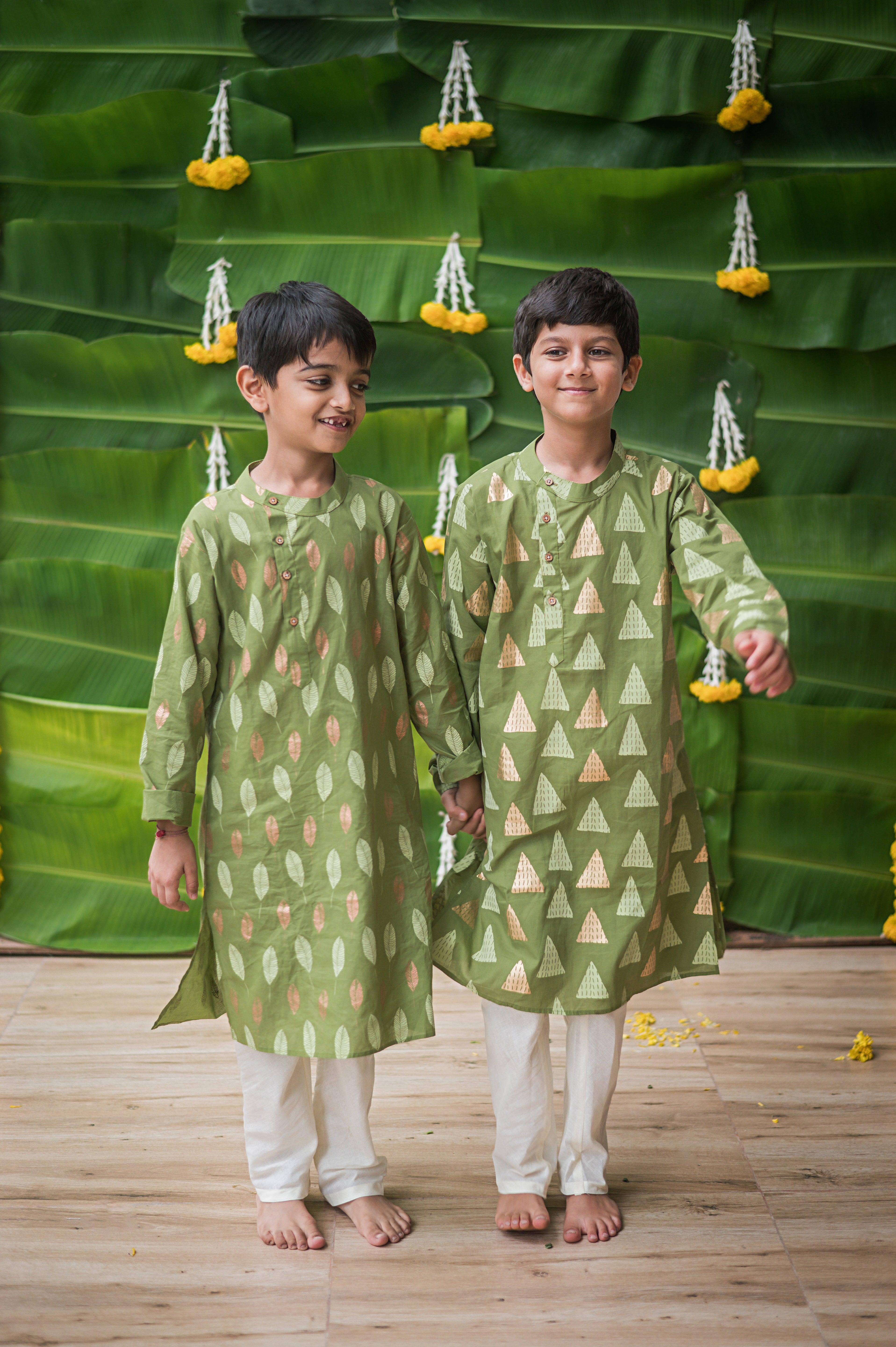 Gleaming Leaf Boys Ethnic Wear- Green - Totdot