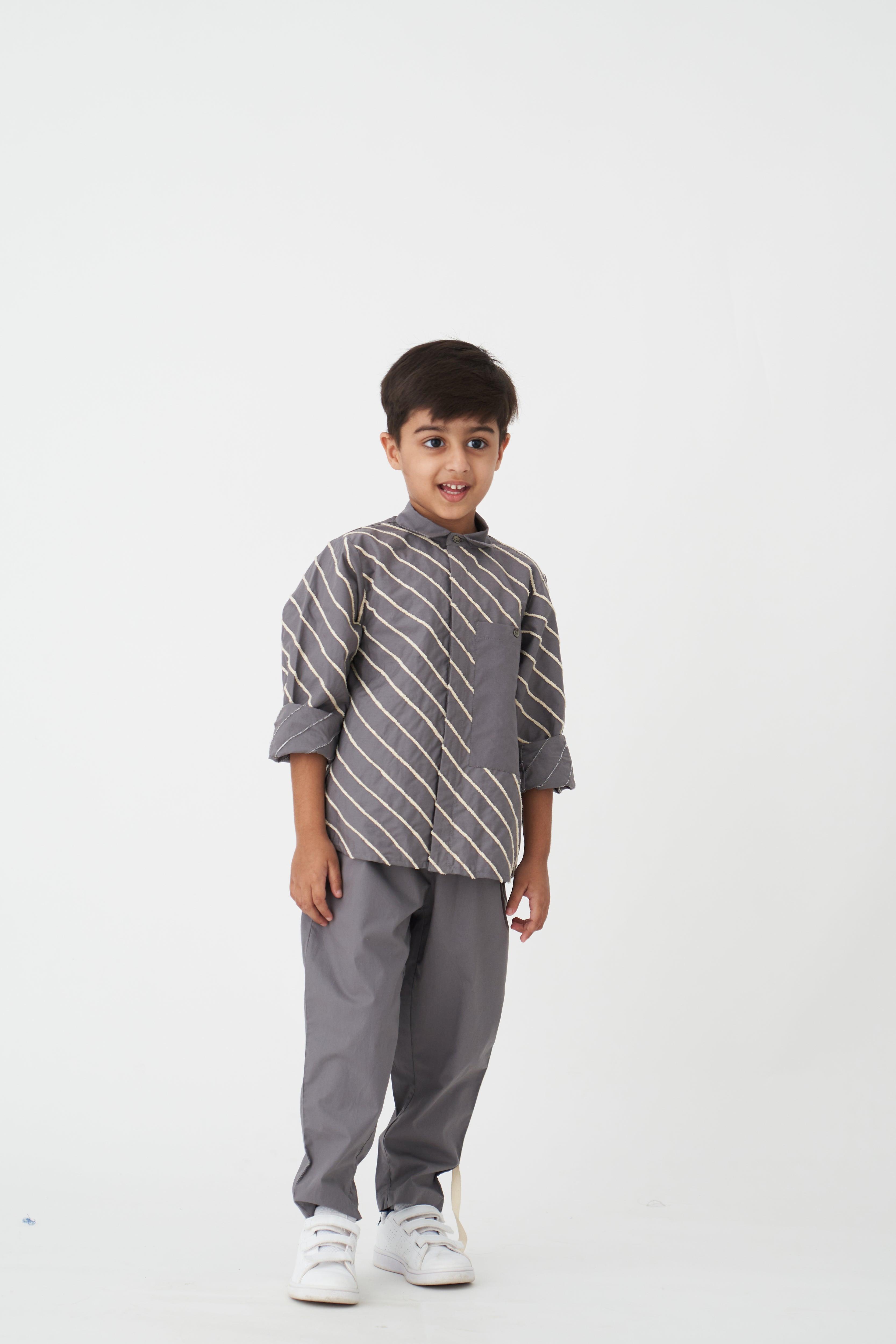 GREY LINEAR EMBROIDERED SHIRT - Totdot