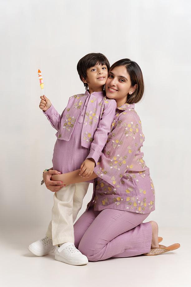 Humpty Dumpty- Lavender Chanderi Silk Hand Embroidered Kurta with Jacket & Pants Set for Boys - Totdot