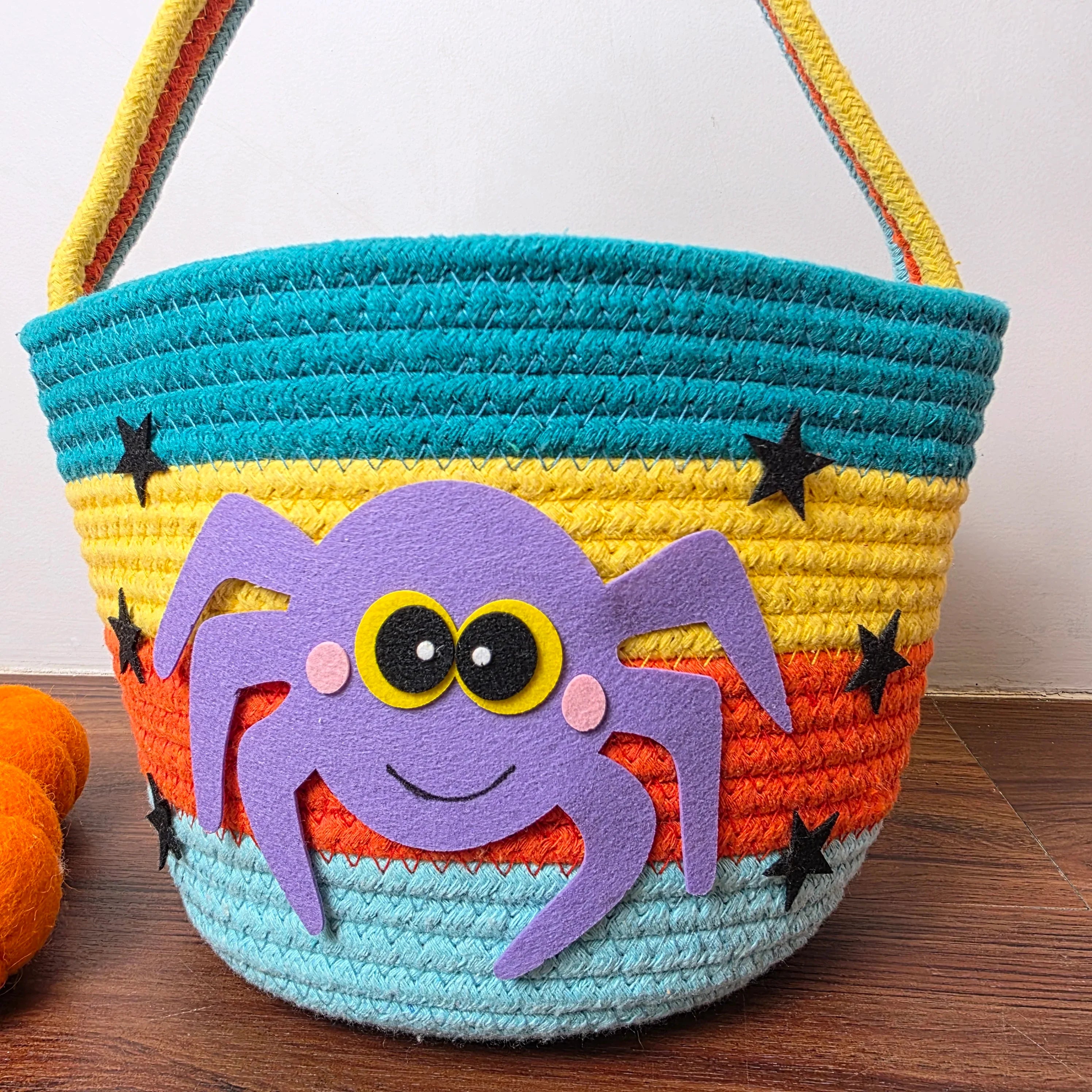 Trick-or-Treat Basket – Silly Spider