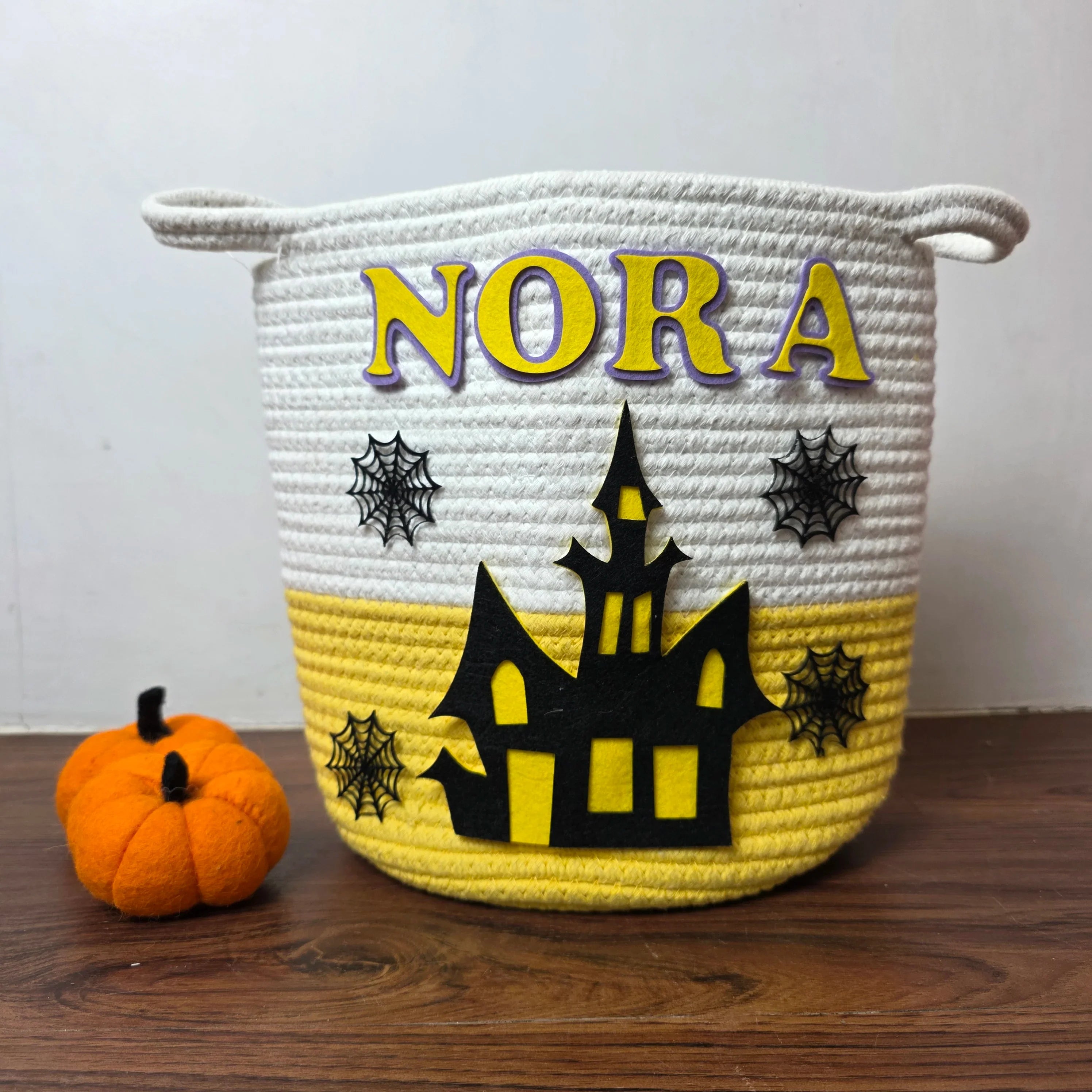 Trick-or-Treat Basket – Creepy Castle