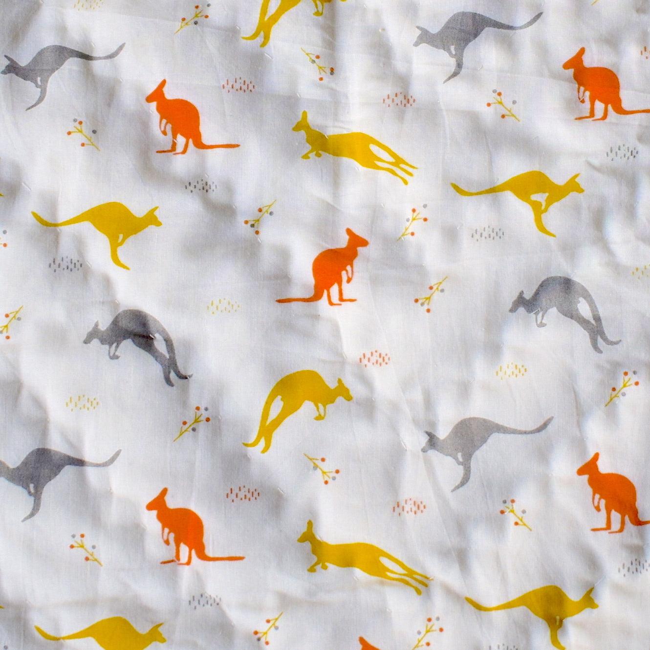 Kangaroo - Reversible Quilt - Totdot