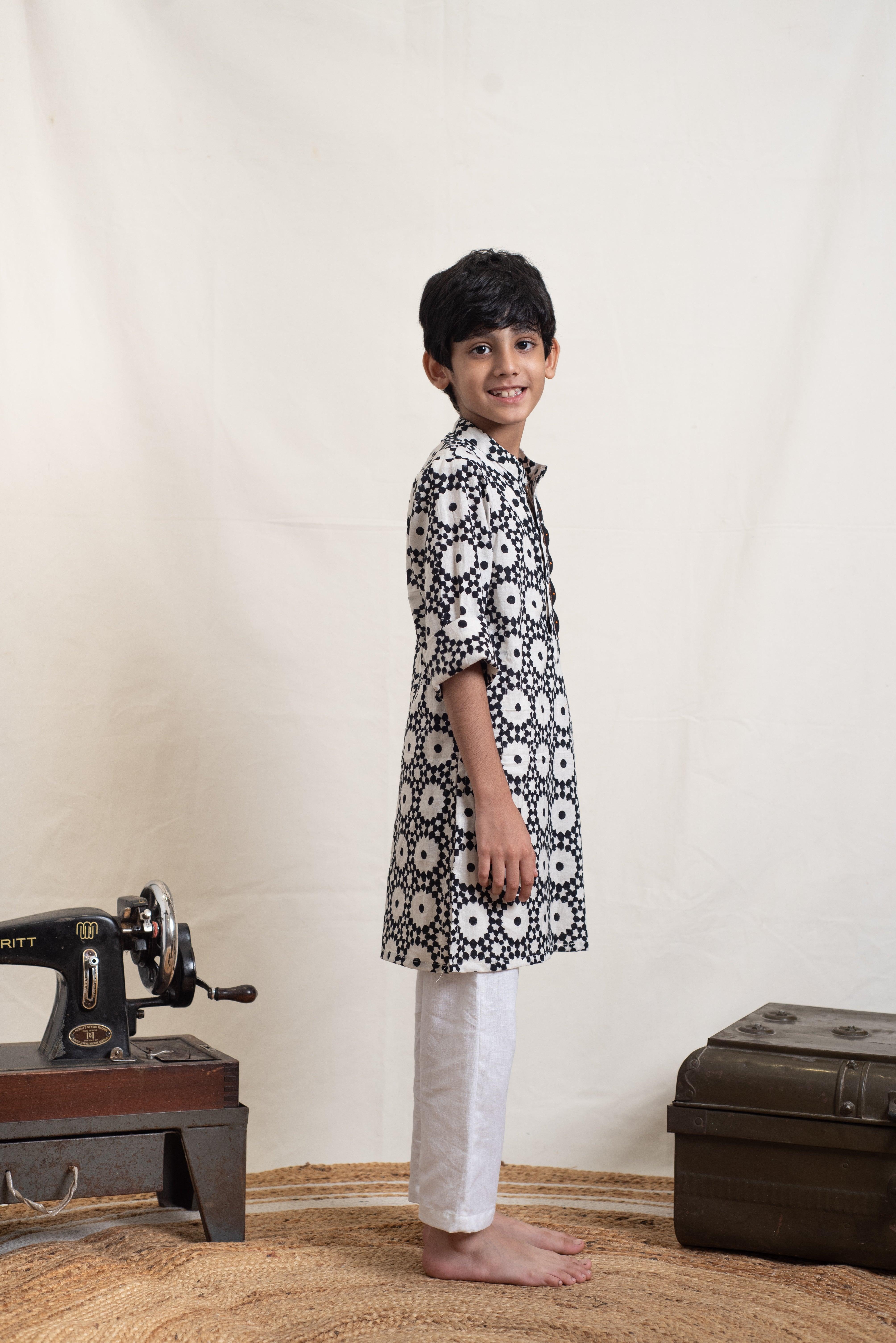 Monochrome Kurta Set - Totdot