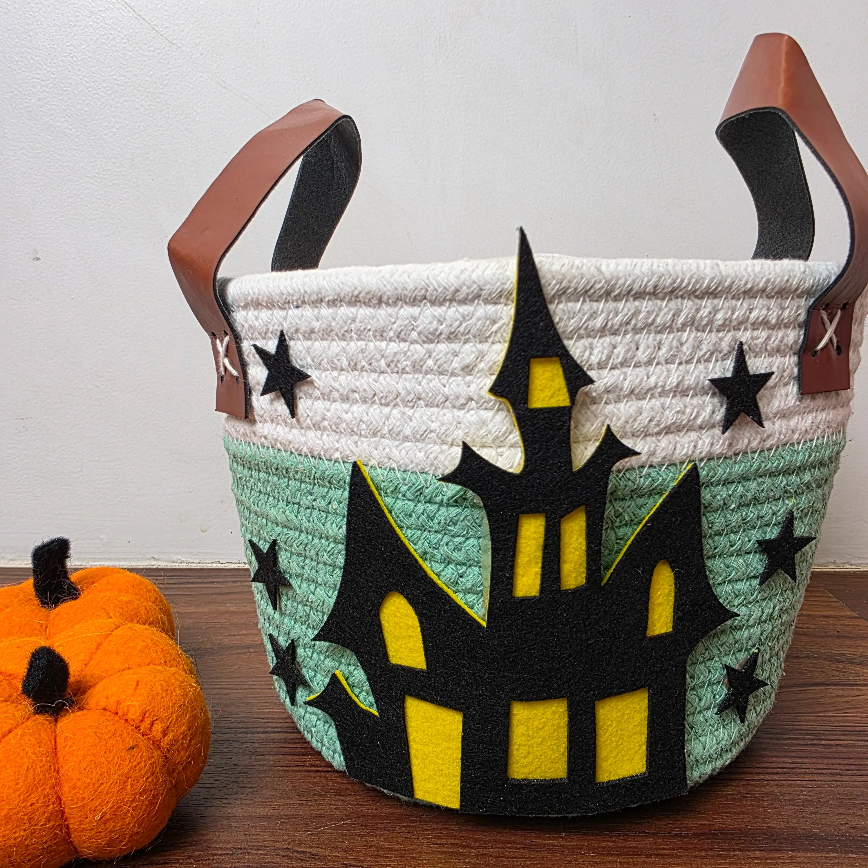 Trick-or-Treat Basket – Spooky Castle