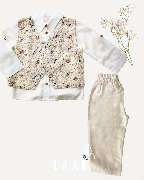 Off-White Cotton Festive Ensemble with Embroidered Waistcoat for Boys - Totdot