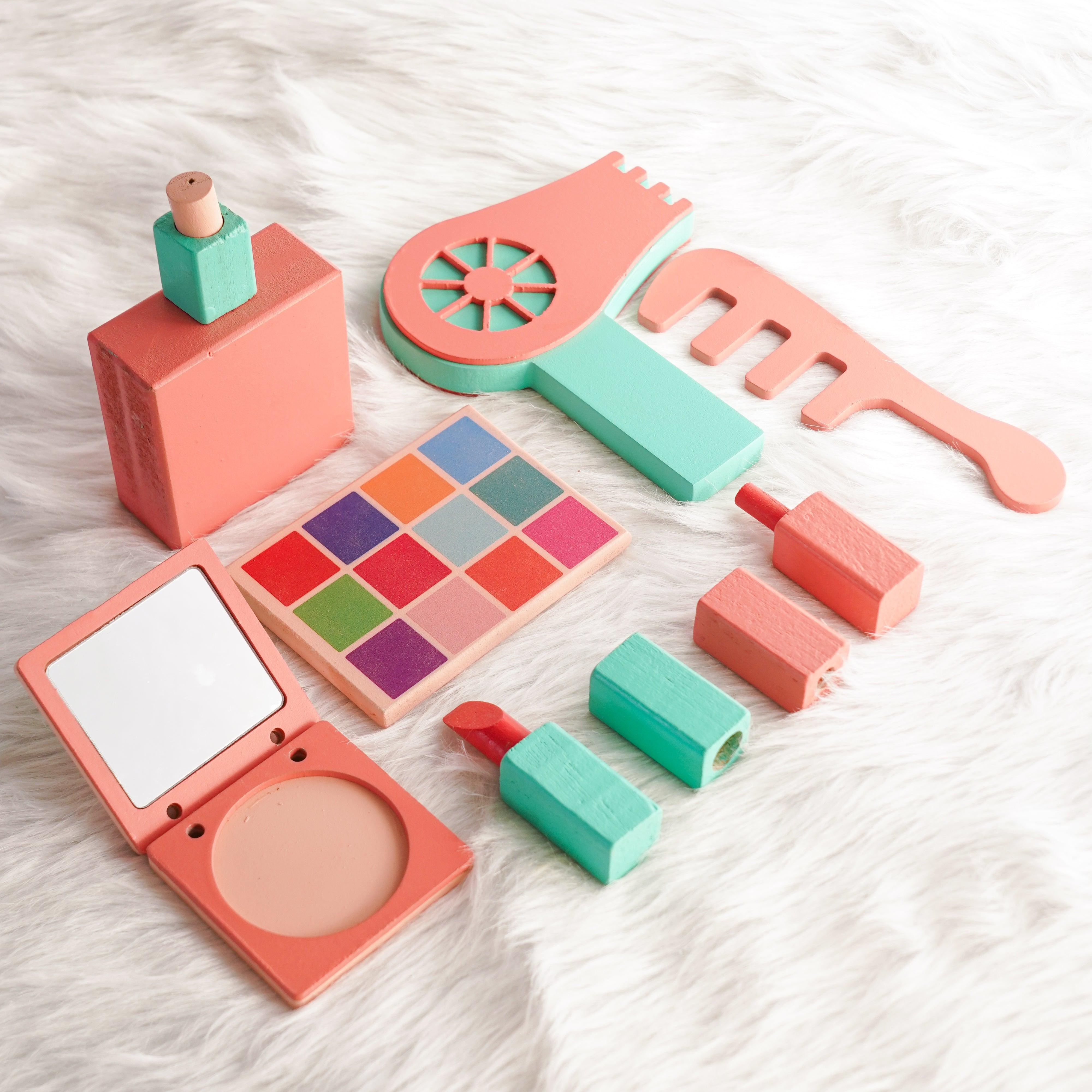 PRETEND PLAY DRESSING TABLE - Totdot