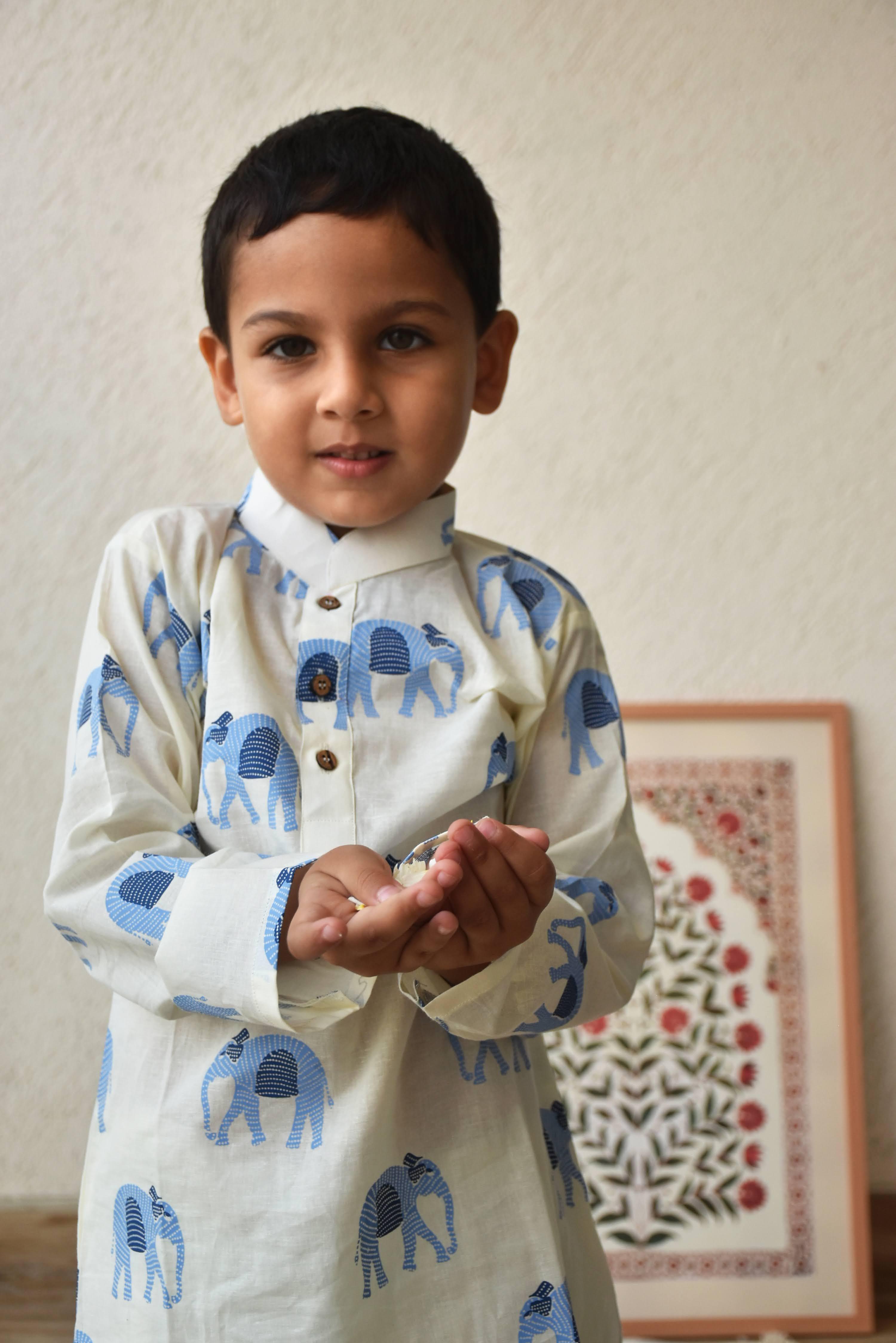 Rupa- The Elephant Boys Kurta (White) - Totdot