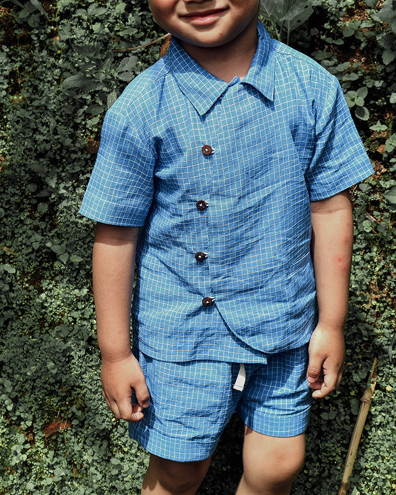 Blue Meadow Curved Placket Checks Shirt In Handwoven Cotton