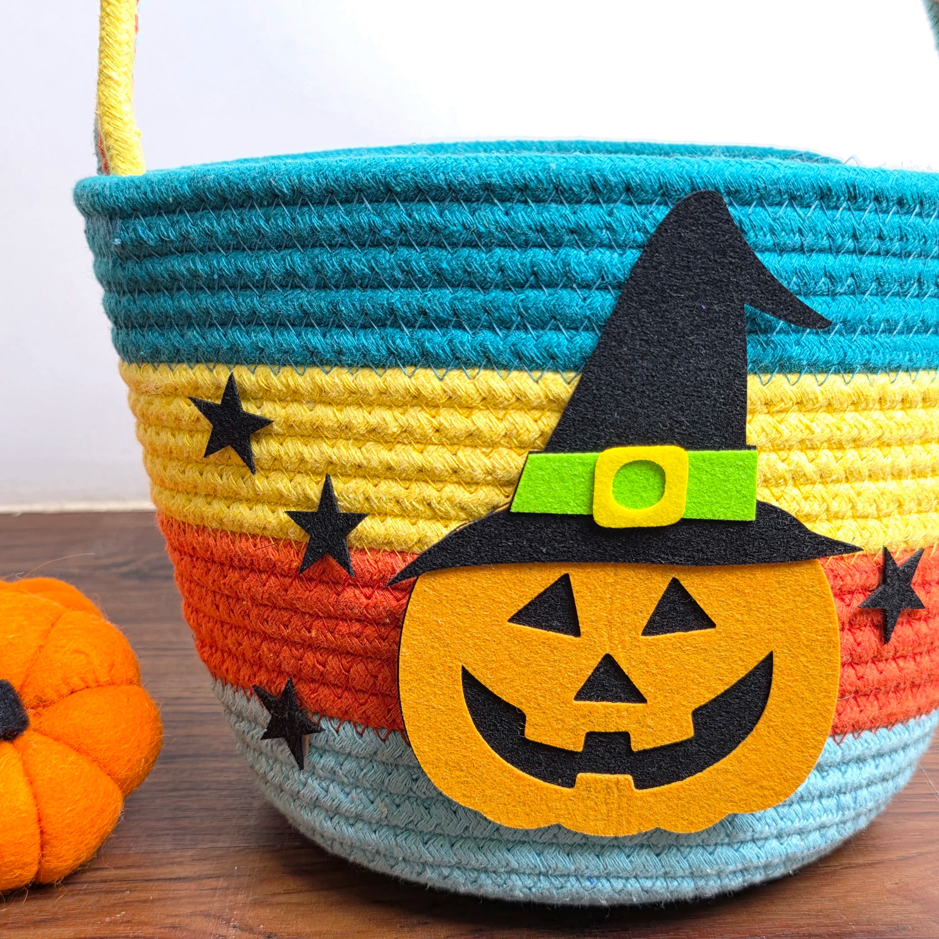 Trick-or-Treat Basket - Pumpkin Witch