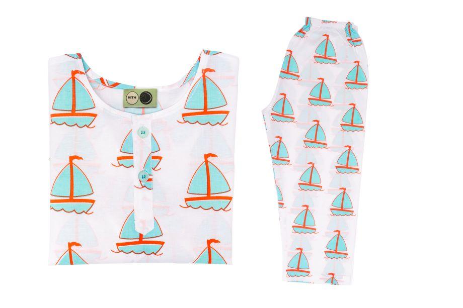 The Explorer Sailboat - Totdot