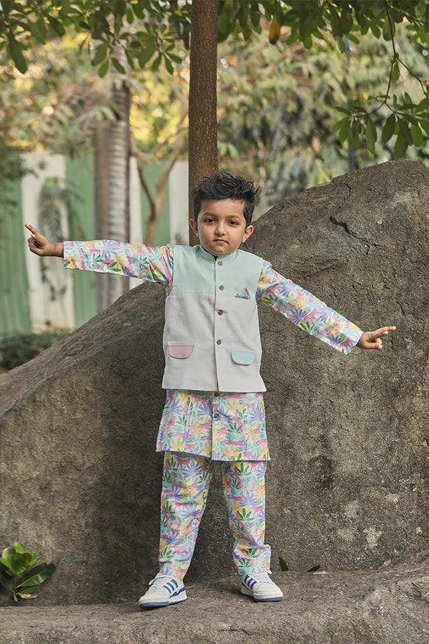 Tropical Print Kurta and Off-White Pants Bandi Set for Boys - Totdot