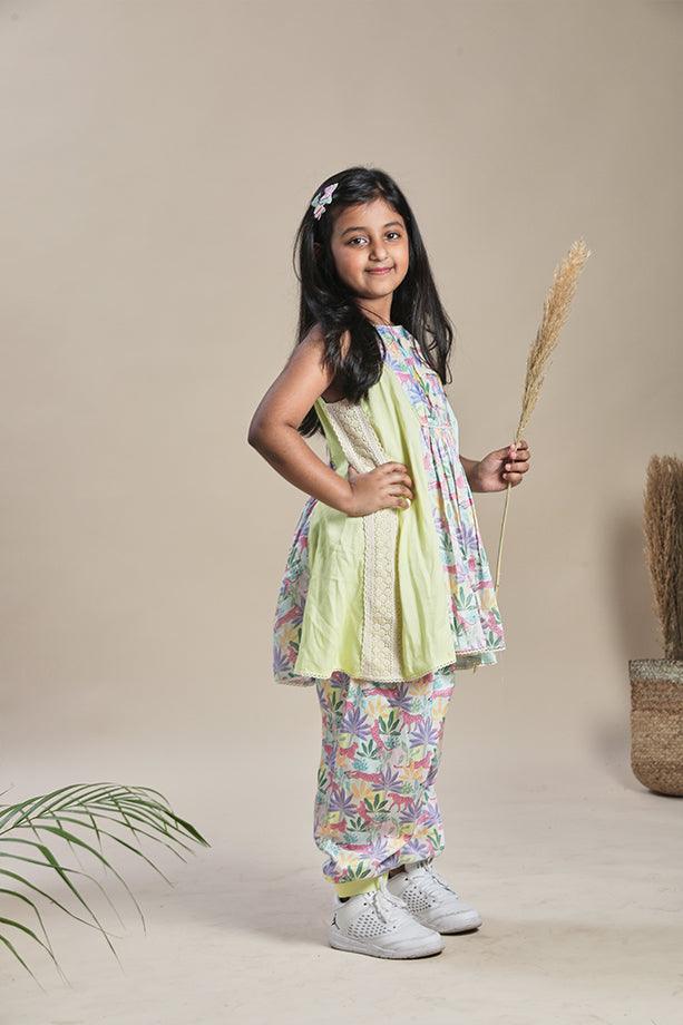 Tropical Print Kurta with Yoke and Tropical Print Salwar Set for Girls - Totdot