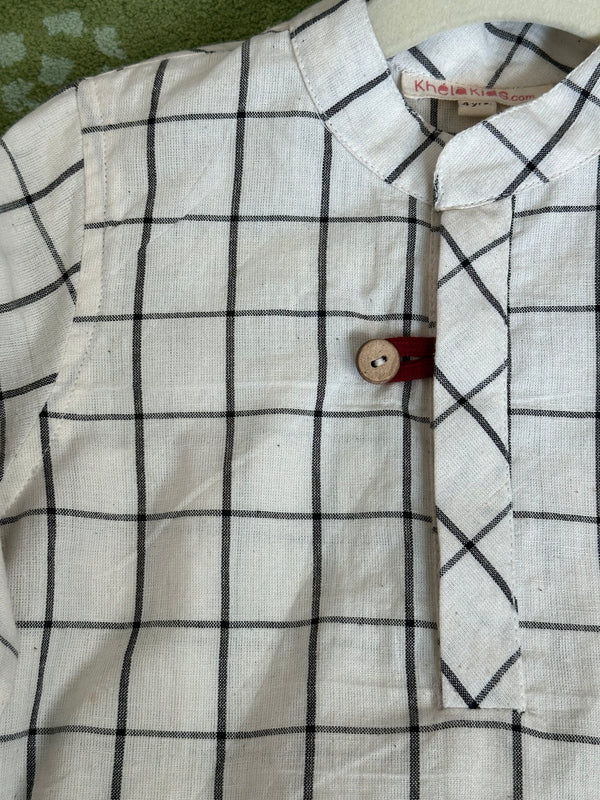 White Checks Shirt & Red Shorts - Totdot