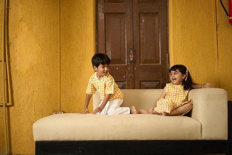 Boogie’ kids half sleeve shirt in yellow polka hand block print cotton - Totdot