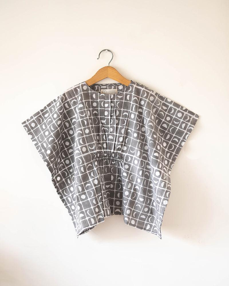 Kids kaftan in grey moon chase hand block print - Totdot