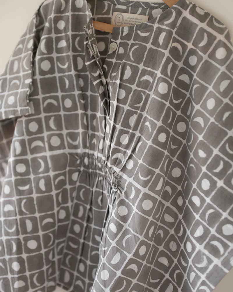 Kids kaftan in grey moon chase hand block print - Totdot