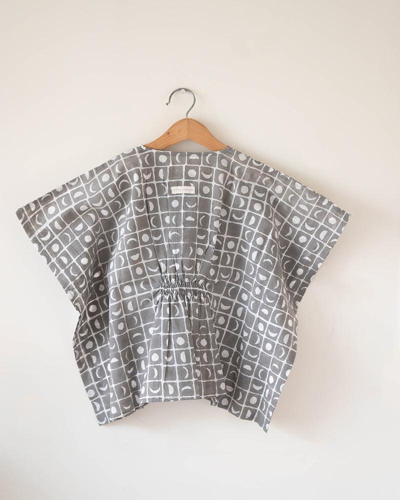 Kids kaftan in grey moon chase hand block print - Totdot