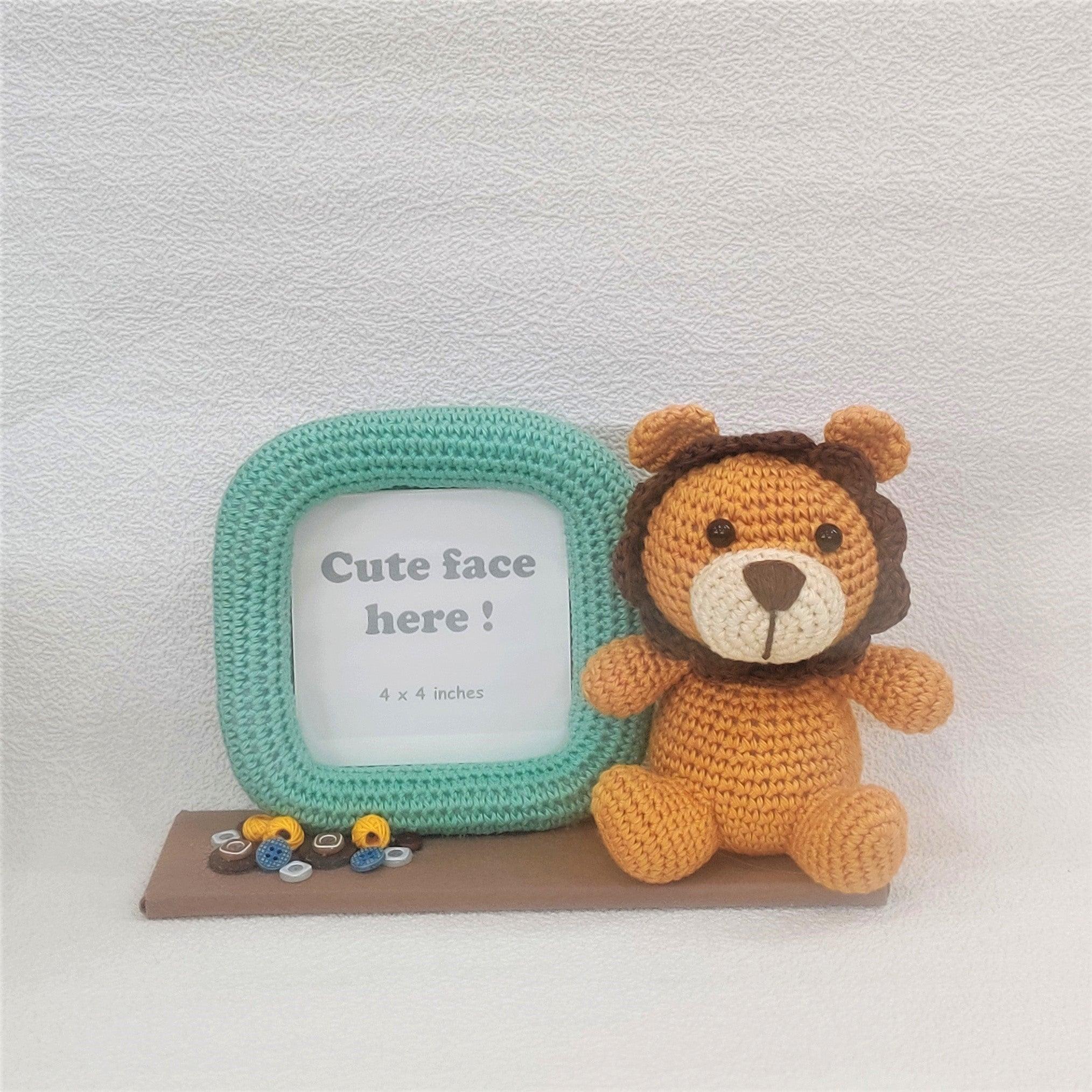 Lion Cub Frame - Totdot